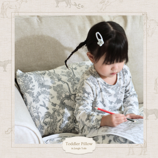 Head Pillow in Jungle Toile