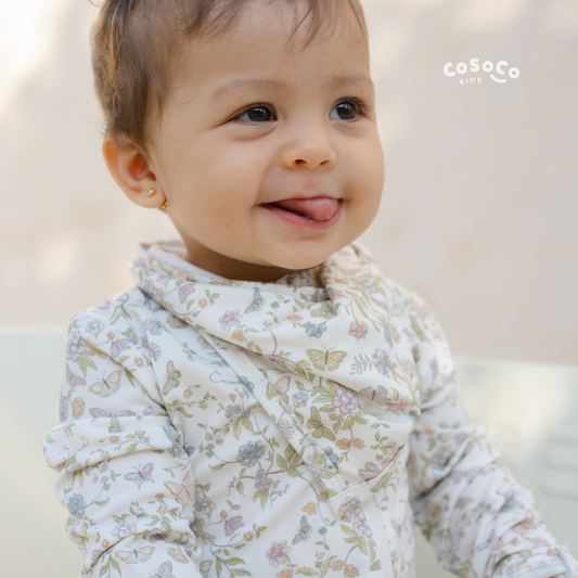 Triangle Bib in Papillon