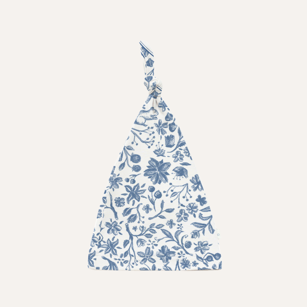 Knotted Hat in Botanic Blue