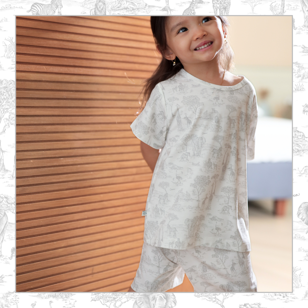 Short Sleeve Set in By the Safari